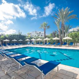Pavlinia Hotel & Apartments