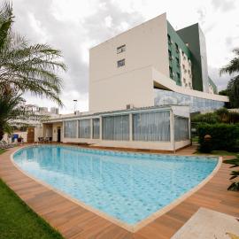 Comfort Suites Londrina, hotel sa Londrina