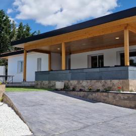 Chalet Oasis, Piscina, Barbacoa, Jardin, Amigos, Familia, Grupos, Casa, Villa, hotelli kohteessa Nuevo Baztán