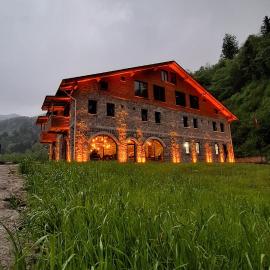 Hemşin Ata Konağım, hotel a Çamlıhemşin