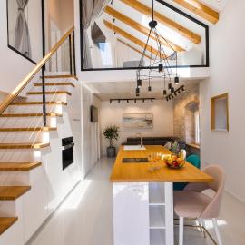 Apartment Nezi, hotel a Pučišća