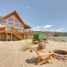 Pet-Friendly Cabin < 1 Mi to Panguitch Lake!, hotell i Panguitch