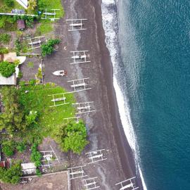 The Hidden Escapes Amed- 2BR Beachfront Villa with Direct Beach Access