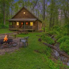 Blue Rose Cabins - Oleander Cabin – hotel w mieście Logan