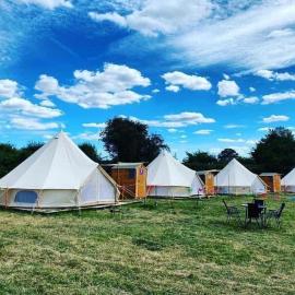 Glamp At The Priory, hotel i Aldeby