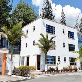 Hotel Las Palmeras Gachancipa, готель у місті Gachancipá