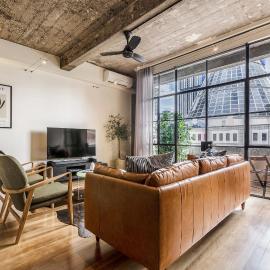 VAQUAY Warehouse 33 In Melbourne CBD