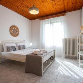 Gaia Limnos Apartments 1 & 2, ξενοδοχείο σε Kornós