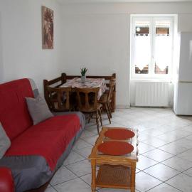 La Micale - Terrasse - Jardin - Au calme, hotell i Rive-de-Gier
