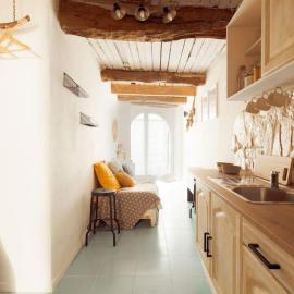 Studio provençal au cœur de la Sainte-Victoire, hotel in Puyloubier