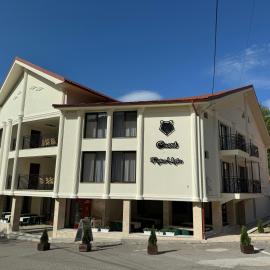 Conacul Peștera Urșilor, hôtel à Chişcău