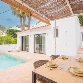 CostaBlancaDreams Casa Tres in Benissa Costa – hotel w mieście Fanadix