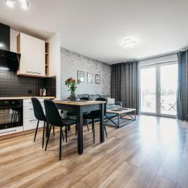 Apartamenty Krakowska 24 z ogródkiem, hotel din Ostrów Wielkopolski