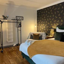 Le prieuré de Saint Thibault, hotel in Saint-Thibault-des-Vignes