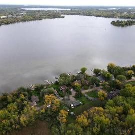 The Clear Lake Retreat, hotel u gradu 'Forest Lake'