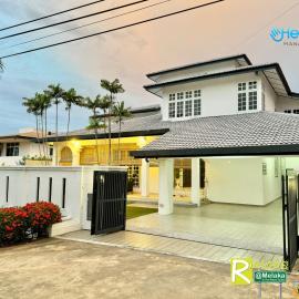 Bungalow Villa 5R-22Pax Private Pool KaraoK BBQ, hotel in Malacca