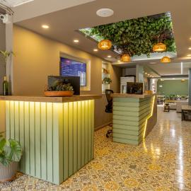 Poblado Guest House, hotel in Medellín