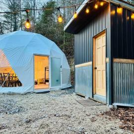 The Perch Glamping by Rafting, Hotel in Cosby