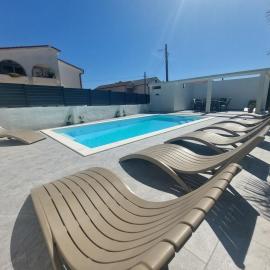 Apartments Amfora, hotel in Barbat na Rabu