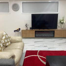 Entire family house with amenities, готель у місті Melton South