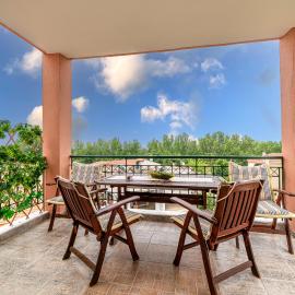 3rd floor apartment