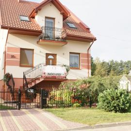 Noclegi Pod Różą, hotel en Krasnobród