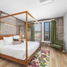 BlueJay Hotel, hotelli kohteessa Grand Rapids