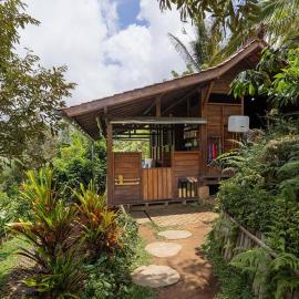 Tangi Wooden House at Sanda Plantation Hideaway, ξενοδοχείο σε Padangan