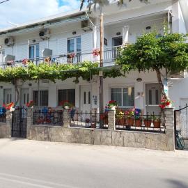 ANNA MARIA Studios, hotell i Potos