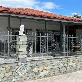 Bright-living, khách sạn ở Asproválta