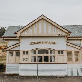 The Post Office Waratah - Luxury Wilderness Escape: Waratah şehrinde bir otel