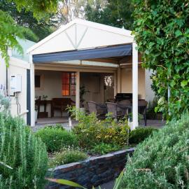 Linfield Cottage, hotel in Williamstown