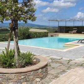 Cintoia, Tuscany Beautiful villa with private pool โรงแรมในซานตาลูเช