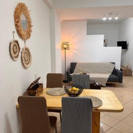 Le Rocher: Episkopíon şehrinde bir otel