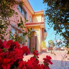 Villa Hirschen: Zafferana Etnea'da bir otel
