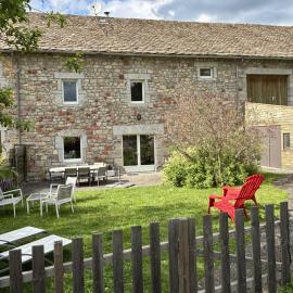 Lozère St Alban Aubrac Margeride gîte 4 étoiles 8 personnes au calme près nature