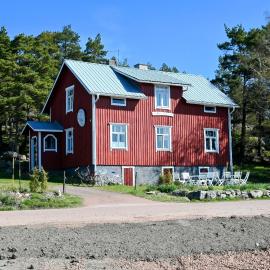 Strandhugget BnB, hotel u gradu Sottunga
