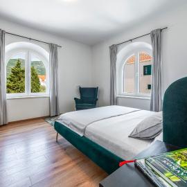 Tin Apartment