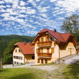 Tourist Farm Arbajter, hotel v destinaci Resnik