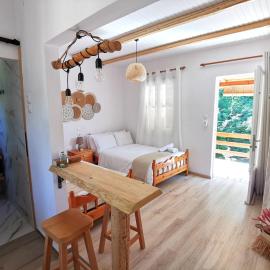 Sotiria Apartments, hotel in Kokkino Nero