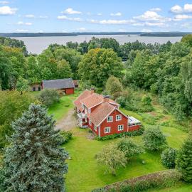 5 Bedroom Nice Home In Kilsmo, hotel u gradu 'Kilsmo'
