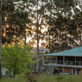 Blue Moon Forest Lodge, Hotel in Yanmah