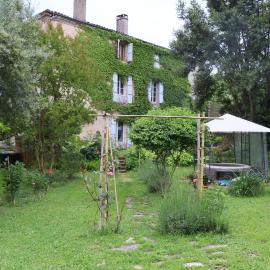 Au Jardin, hotell i Moissac