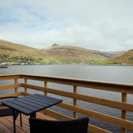 Seadreams Nest - Luxurious Waterfront Retreat, hotel em Vestnanhavn