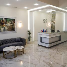 Igit Plaza Hotel、ギュムリのホテル