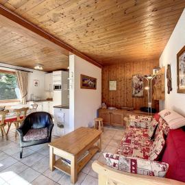 Bel Apt au Centre de Combloux avec Jardin, Balcon, Wifi et Parking à 300m des Commerces - FR-1-560-52