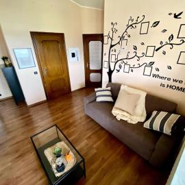 Maison 31 - una casa nel verde vicino a Torino, отель в городе Лейни