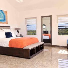 Thrush Nest View Studio Apartment, hotel a The Valley