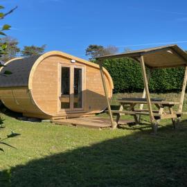 NUIT INSOLITE - Côte de granit rose - Camping Armor Loisirs, hotell i Trébeurden