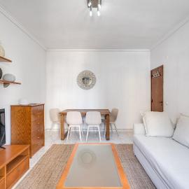 Hopstays - Almada Saudade, hotel in Almada